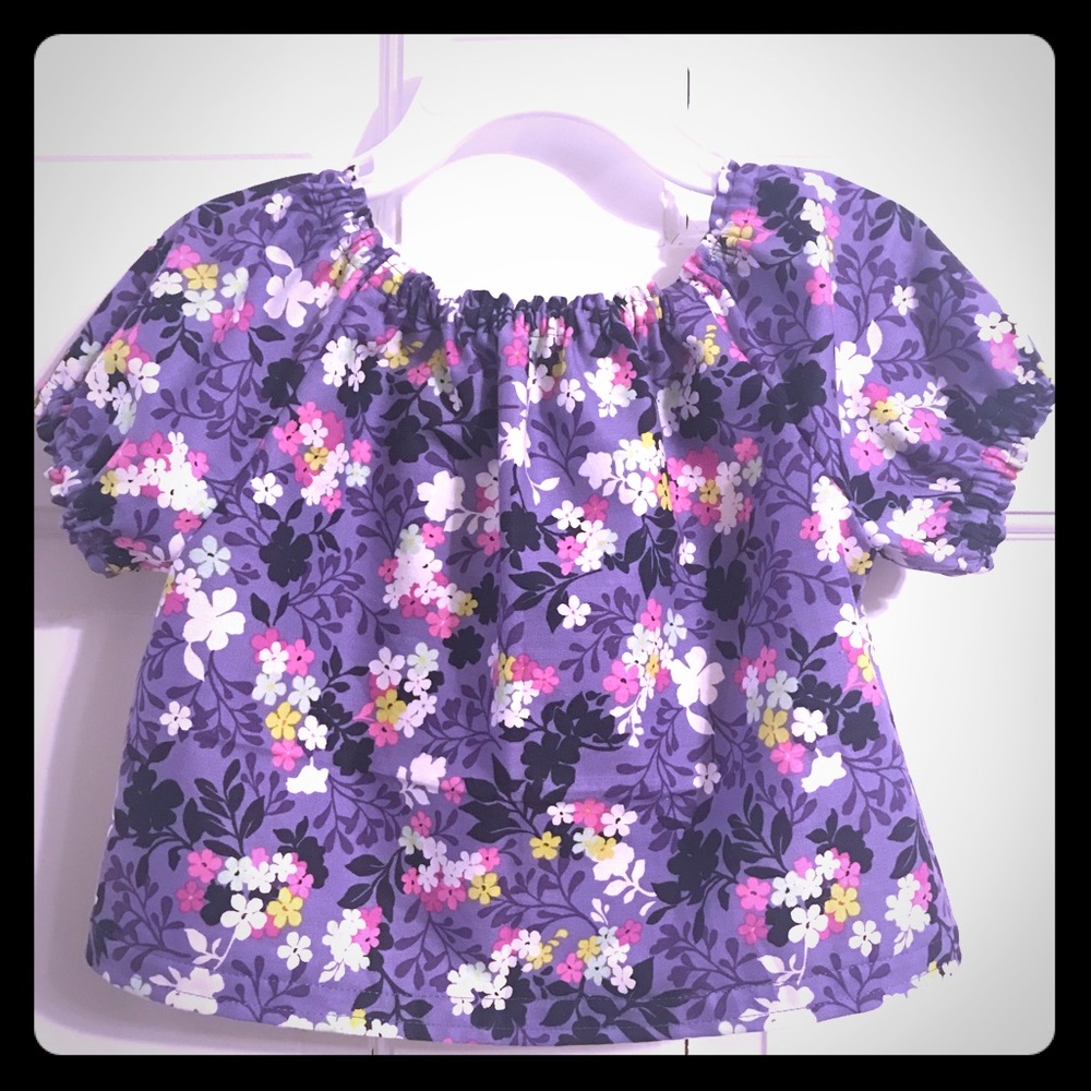 Peasant on/off shoulder top.